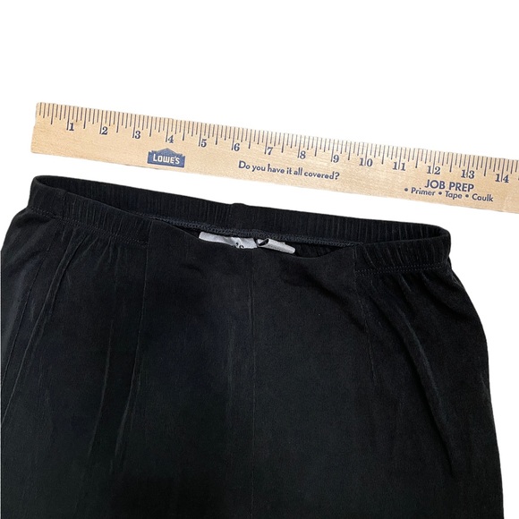 Chico’s Traveler’s black pants size 1. - Picture 3 of 10